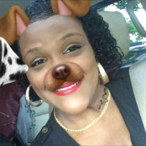 Meet your Posher, Raquel